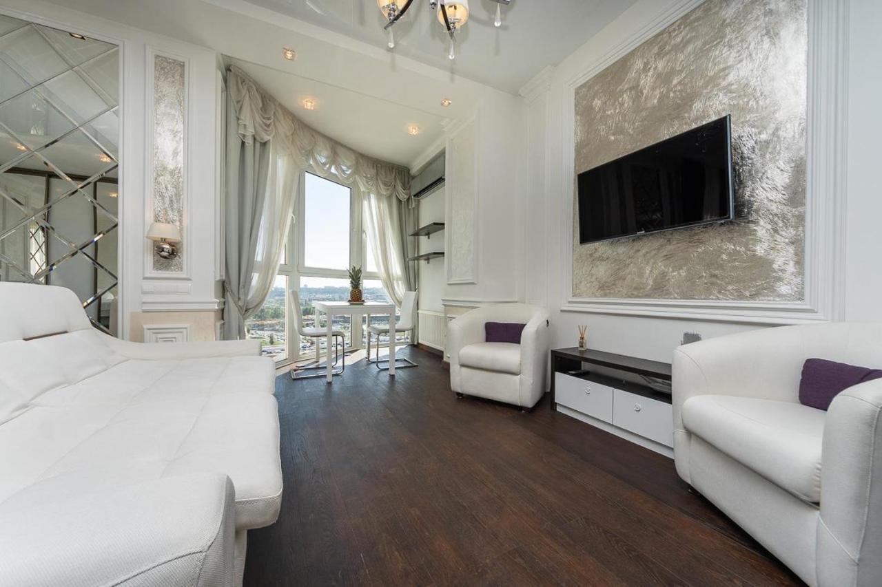 Exquisite panoramic views apartment Dnipro embankment Kyiv Exterior foto