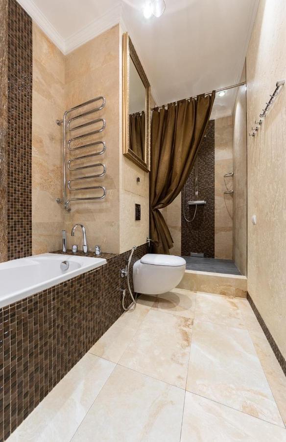 Exquisite panoramic views apartment Dnipro embankment Kyiv Exterior foto