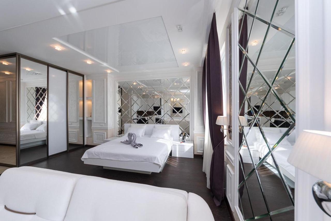 Exquisite panoramic views apartment Dnipro embankment Kyiv Exterior foto