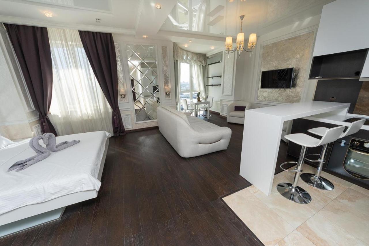 Exquisite panoramic views apartment Dnipro embankment Kyiv Exterior foto